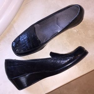 Black Patent Croc Print Loafers
